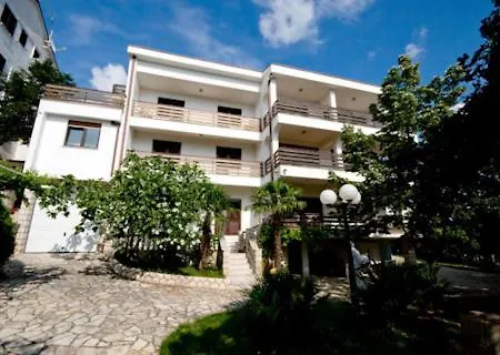 Nada 1 Apartment